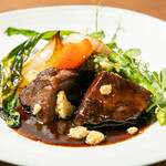 ワインと炭火焼き 松本式 - 和牛ホホ肉赤ワイン煮込み