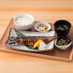 ★Toro mackerel salt-grilled set meal one fish