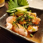 大衆酒場鷄焼肉 郡八 - 鶏ユッケ(580円)