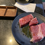 Yakiniku Tabehoudai Kangeki Dondon - 