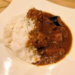 窯焼きバルカフェ らんぷ+k - 牛ひき肉と揚げナスのキーマカレー