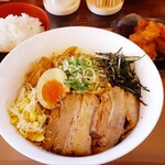 郡八 - 豚ラーメン５号