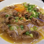 PHO TRUNG - 牛すじ煮込みのブン。