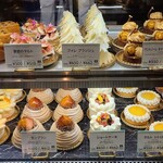 カフェ ミクニズ - ショートケーキ＠650円他