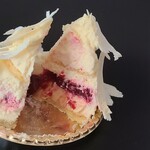 カフェ ミクニズ - ホワイトチョコムースとラズベリーのジュレ