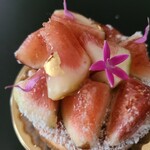 カフェ ミクニズ - 花びらの細部までこだわってるのがわかる