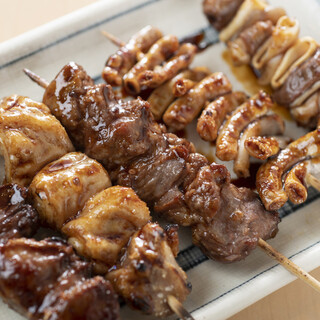 美味しく焼き物焼きますっ！炭の香りと秘伝のタレで楽しみ方2倍