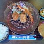 とんかつ貫吉 - ミックスフライ定食