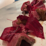 SANKARA HOTEL&SPA 屋久島 - 鹿肉とビーツ