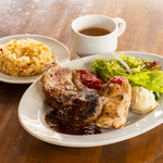 ニクータ - 三元豚と若鳥のロースト、ハンバーグのトリプルプレート