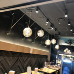 エリックサウス - テーブル