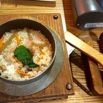 とり一 - 釜飯も290円