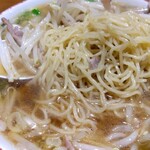 成龍萬寿山 - こう見えて、延びにくく最後までもちもちな麺