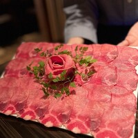 Let it Beef - 熟成タンのしゃぶしゃぶ