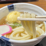 Kamatake Udon Akashiyaki - かす玉天うどん アップ