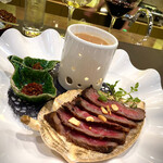 トゥ・ラ・ジョア イズム - 