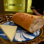 トゥ・ラ・ジョア イズム - 