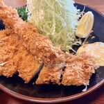 とんまる - とんまるさんのキャベツは甘くて好きです