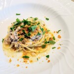 La Brianza - うるめいわしラグーソース自家製ボッタルガスパゲッティ。自家製カラスミがたっぷり香って風味贅沢とても美味しかったな