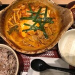 大戸屋 - キムチ鍋定食