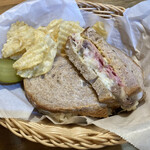 The Yellow Deli - Reuben