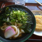 枡うどん - 鳴門産わかめうどんとたけのこ天