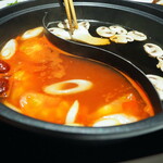  きのこ鍋＆きのこ料理専門店 何鮮菇 - まずは、マッシュルーム豆乳！
