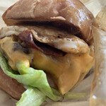 Marger burger - ベーコンエッグチーズバーガー