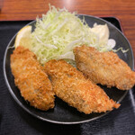 八丁堀 朋 - 広島県産牡蠣フライ