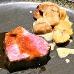 レスペランス カヤモリ - 栃木県産黒毛和牛のロースト いろいろな肉のジュ セップ茸と栗