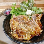 美唄そば大地 - 豚丼（平日限定・数量限定）