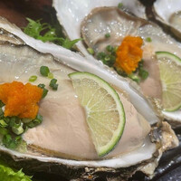 恵比寿屋 HANARE 国分寺 - 抱卵した北海道・昆布森の生カキ