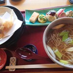 野の庵 - 私は寒かったので、温かいお蕎麦のセット♪