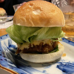 酒肴 新屋敷 - アジフライバーガー