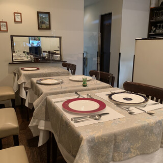 シェ・クサカ_2