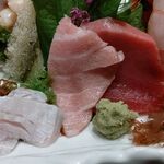 Kameki Zushi - ●夕食･単品。付出 特製松前漬+料理13,640(造盛り11,220+ﾒﾇｹちり鍋ﾎﾟﾝ酢)+中瓶B 682+冷酒 (一ノ蔵限定 1合 1,210+浦霞 禅1合 1,540)=17,072円 