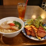 Okinawa cafe - 