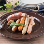 Assortment of 5 kinds of Chamiton sausages