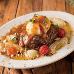 100% beef hand-kneaded Hamburg steak grilled on a plate