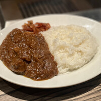 焼肉 ジャンボ はなれ - カレーライス（¥1,650）