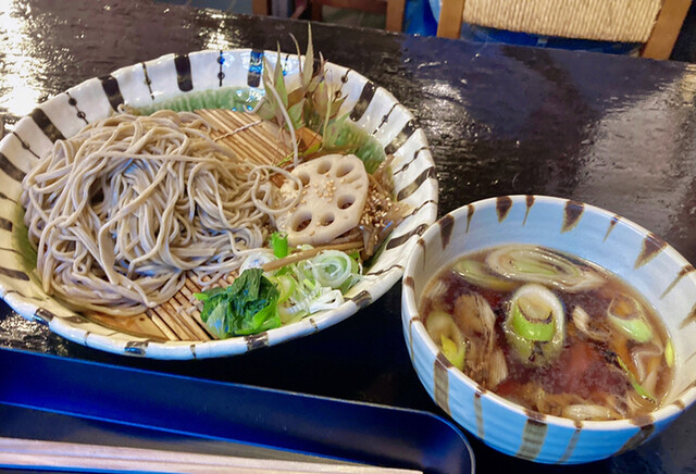 『袋田の滝と紅葉と奥久慈しゃも地どりそばに癒される』by 美味B級 : 昔屋 （むかしや） - 袋田/そば [食べログ]