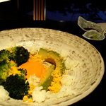 別邸 山風木 - ﾌﾞﾛｯｺﾘｰとｱﾎﾞｶﾄﾞのﾐﾓｻﾞｻﾗﾀﾞ 和風ﾄﾞﾚｯｼﾝｸﾞ@山風木