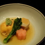 別邸 山風木 - 蔵王芋の白煮とふんわり湯葉豆腐の旨味餡@山風木