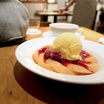 お茶とお菓子まやんち - ピーチメルバ