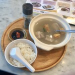 Hainan Chifan - 「肉骨茶(バクテ)」(1250円税込)