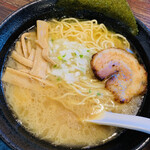 醤道バージョン東金 - 金ラーメン（900円）