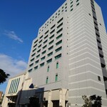 びすとろ菜 - ホテルの入るビル