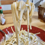 ヴェッキオアルベロ - パスタは少し平たいタイプ。歯応えも味もとても良いパスタ。