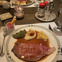 ロウリーズ・ザ・プライムリブ 恵比寿ガーデンプレイス店 - 