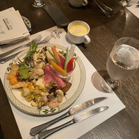 ロウリーズ・ザ・プライムリブ 恵比寿ガーデンプレイス店 - 